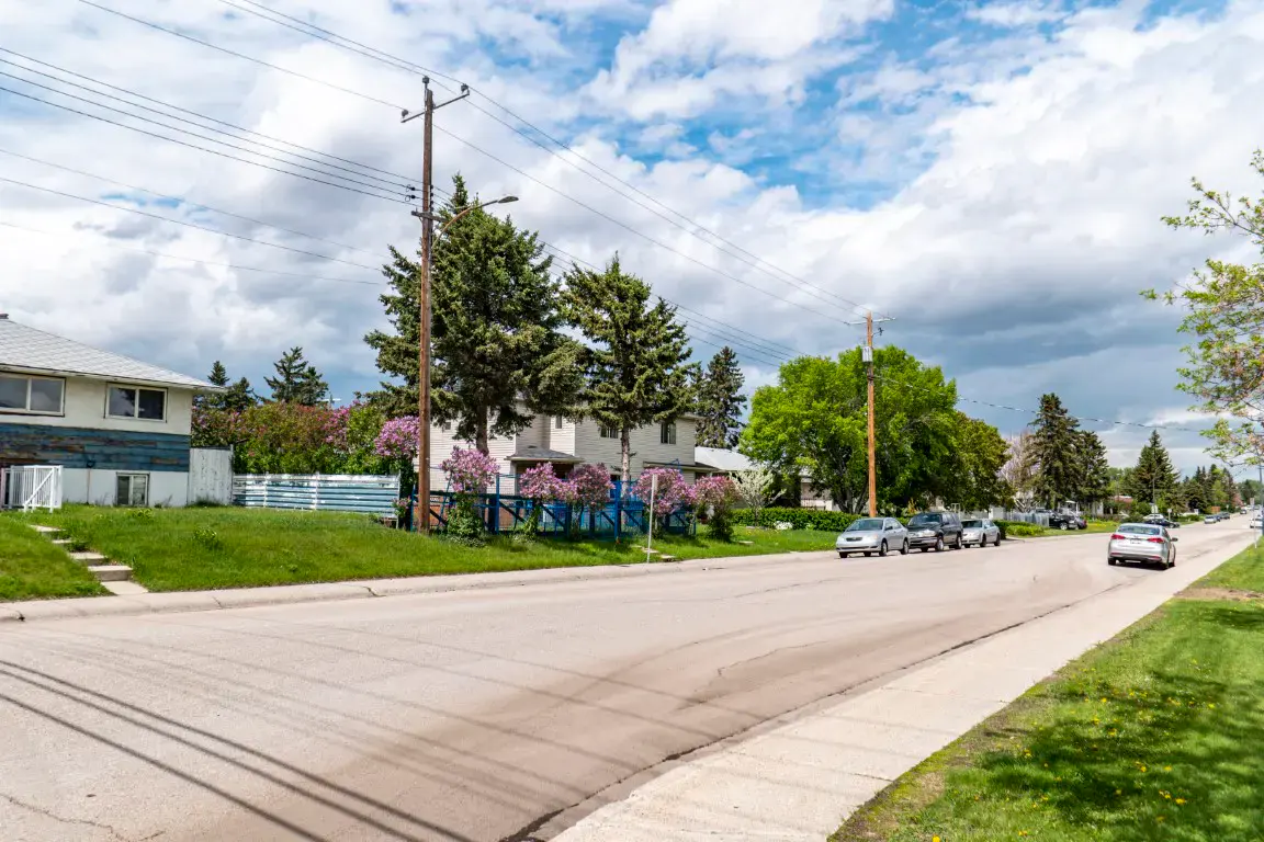 Forest Lawn community